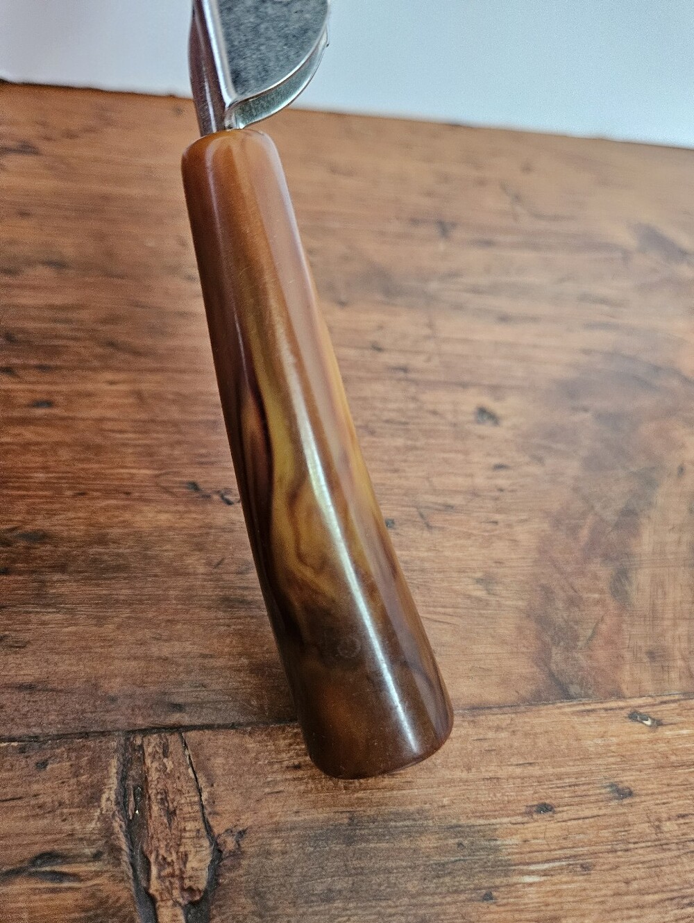 Vintage Bakelite Bottle Opener Amber Colored Handle And Silver-tone Top - Picture 7 of 8